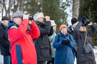 Vogtländer zählen nur wenige Wintervögel - liegt es an der Silvesterböllerei? - Am Wochenende fand die „Stunde der Wintervögel“ vielerorts im Vogtland statt. Ein Dutzend Vogelfreunde zählten zum Beispiel im Arboretum in Plauen die gefiederten Tiere.