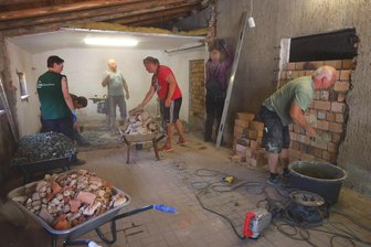 Vogtländische Gemeinde geht neue Wege bei Veranstaltungstechnik: Jeder darf alles benutzen - Der Raum im ehemaligen Poppengrüner Gerätehaus wird von Grund auf erneuert.