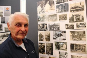 Vogtländische Kollegen trauern um ihn: Rothenkirchener Ortschronist verstorben - Günter Bäuerle hier bei einer von ihm organisierten Ausstellung im Museum des Ortes.