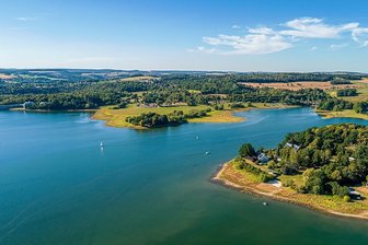 Vogtländische Tourismusbranche optimistisch: "Wir gehen von einem guten Sommer aus" - Freizeitparadies für Urlauber und Einheimische: Vor allem im Sommer ist die Talsperre Pöhl einer der touristischen Anziehungspunkte im Vogtland. 