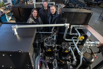 Vogtländischer Anlagenbauer drängt nach Asien - Sie sind die Macher bei Lehmann UMT in Jocketa: Prokuristin Katharina Büttner, Verkaufsleiter Jonathan Gehmlich und der geschäftsführende Gesellschafter Titus Lehmann (von links nach rechts).