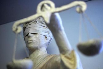Vogtland: Baufirma-Chef wegen Schwarzarbeit verurteilt - Der Geschäftsführer einer vogtländischen Baufirma ist vom Amtsgericht Chemnitz wegen Schwarzarbeit zu einer Freiheitsstrafe von einem Jahr und drei Monaten verurteilt worden. 