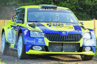 Vogtland-Duo diesmal Dritter - Das Philip Geipel und Katrin Becker fuhren mit ihrem Meisterwagen aus dem Vorjahr auf Rang 3 der Deutschen Rallye Meisterschaft.