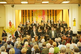Vogtland-Philharmonie läutet musikalisch den Frühling ein: Konzerte in Berga und Straßberg - 