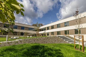 Vogtlandkreis sucht Patientenfürsprecher als Unterstützer für psychisch erkrankte Menschen - Der gesuchte Patientensprecher wird unter anderem auch im Sächsischen Krankenhaus Rodewisch (Foto) tätig sein.