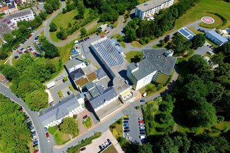 Vogtlandkreis will seine Rechte am Reichenbacher Klinik-Grundstück löschen - Der Reichenbacher Krankenhauskomplex, der im Juni an die KL Real Estate GmbH Greiz verkauft wurde.