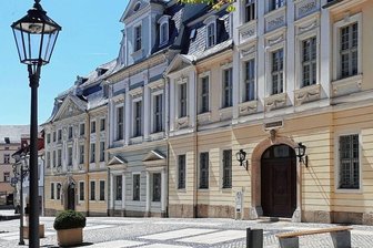 Vogtlandmuseum durchlebt in 100 Jahren Höhen und Tiefen - Die denkmalgeschützten Häuser an der Nobelstraße gehörten früher Baumwoll-Warenhändlern. Im Jahre 1923 wurden sie zum Museum.