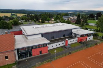 Vogtlandstadt will mehr Sport und Kultur wagen - Das Treuener Sportgelände mit Kulturzentrum soll größer werden.