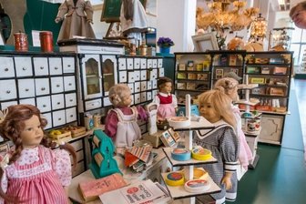 Volkskunst trifft auf Spielzeug -