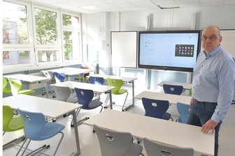 Volle Klassenzimmer: CDU Freiberg will Obergrenze für Klassenstärken und Integration an Schulen - An der Winklerschule in Freiberg wird der Unterricht mit steigenden Schülerzahlen organisiert (im Bild: Jens Gernegroß ist abgeordneter Schulleiter in der Winkler- und in der Ohain-Oberschule).