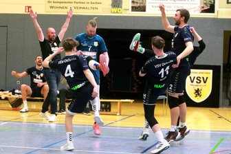 Volleyball: Sonntagabendspiel erstickt Jubel beim VSV Oelsnitz über erfolgreiches Wochenende - Der Jubel hielt vergangenen Sonntag nur kurz an beim VSV Oelsnitz.