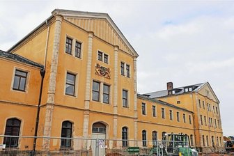 Vom Bahnhof bis zur alten Schule: Wo die Stadt Freiberg jetzt baut - Nach Schloss Freudenstein die teuerste und wertvollste Sanierungsmaßnahme der Stadt: Das Freiberger Bahnhofsgebäude soll wieder zu einem würdigen Eingangstor in die Silberstadt werden. 