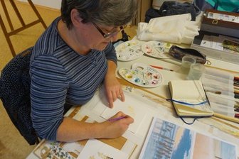 Vom Geheimnis der Aquarellkunst - Konzentriert arbeitet Kathrin Werner an ihrem Aquarell.