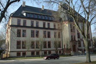 Vom Göltzschtal bis Reichenbach: Vogtlandkreis saniert seine Schulen vom Keller bis zum Dach - Die kreiseigenen Schulen erhalten eine Frischekur, auch der Standort Falkenstein des Beruflichen Schulzentrums Anne Frank.