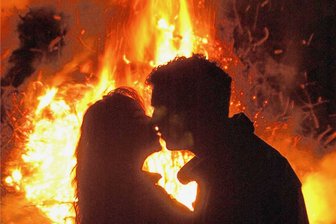 Vom Hexenfeuer zum Maibaum: Tipps rund um Frankenberg, Hainichen und Mittweida - Frühlingsgefühle am Hexenfeuer: In der Walpurgisnacht am Sonntag lodern wieder die Flammen. 