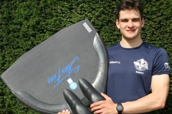 Vom Miniflossi in die Weltspitze - Robert Golenia mit seiner Flosse, die ihn in einem unglaublichen Tempo durch das Wasser bringt. Mit der will der Plauener bei den World Games und danach bei der Weltmeisterschaft für Furore sorgen.