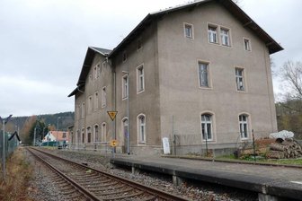 Vom Stellwerk und Wohnhaus zur Fleischerei -