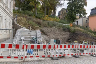 Von 300.000 auf eine halbe Million Euro – Warum eine Baustelle im Erzgebirge so viel teurer wird - Die Arbeiten an der Zick-Zack-Promenade in Annaberg werden deutlich teurer als geplant.
