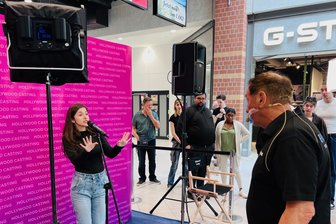 Von Chemnitz nach Hollywood? „Ich habe schon zweimal eine Leiche gespielt“ - Hayret Hanke war die Erste, die sich beim Casting den Aufgaben von Otto Nitschke stellte.