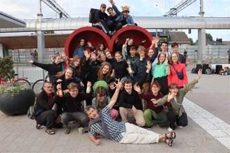 Von der Karrieremesse in Freiberg bis zum Pfadfindercamp in Pappendorf - Die Jugendmusiziergruppe „Michael Praetorius“ - hier auf einer Reise nach Schweden - tritt am Donnerstagabend im Wasserwerk Mittweida auf.
