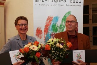 Von der Kunst und der Distanz - Bettina Steinborn und Kai Wolf konnten ihren Preis persönlich entgegen nehmen.