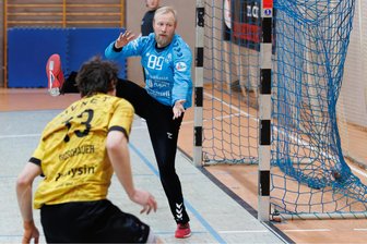 Von der siebten in die vierte Liga: So entwickelte sich Torhüter Felix Neef zum wichtigen Rückhalt des HC Einheit Plauen - Torhüter Felix Neef hatte im Heimspiel gegen Bernburg großen Anteil am überraschenden Unentschieden für den HC Einheit Plauen.