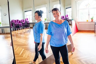 Von der späten Tänzerin zur Festivalmacherin: Mittweida tanzt mit Irene Meyer - Irene Meyer gibt ihre Kurse im Saal des Freizeitzentrums Mittweida. Die Trainingzeiten finden sich im Internet auf: erucula.de/angebote