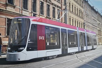 Von der Tatra zur „Tina“: So komfortabel sollen Zwickaus neue Straßenbahnen werden - Die neuen Fahrzeuge sind rund 30 Meter lang, vollständig niederflurig und konsequent auf Barrierefreiheit ausgelegt.