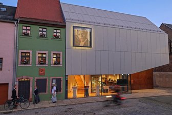 Von Filmpremiere bis Kostümführung: Zeitsprungnacht der Tourismusregion Zwickau - Zur Zeitsprungnacht sind am Samstag viele Museum bis zum späten Abend geöffnet. Auch das Geburtshaus von Karl May lockt mit einem besonderen Angebot.