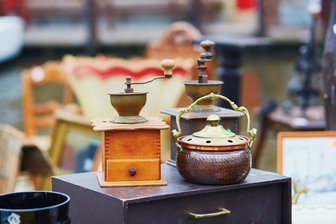 Von Garagenflohmarkt bis Familienfest: Was das zweite Mai-Wochenende im Raum Annaberg bietet - Ein Garagen- und Hofflohmarkt findet in Buchholz statt.