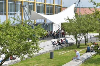 "Von morgens bis abends in meiner Einraumwohnung" - Langsam kehrt das studentische Leben auf den Freiberger Campus zurück. Dennoch haben viele noch immer mit der Coronakrise zu kämpfen.