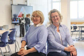 Von null auf 478 Schüler: Christliche Schule bei Chemnitz vor dem ersten Abiturjahrgang - Pädagogische Schulleiterin Susanne Willuhn-Wolff und Susan Pfüller, Vorsitzende vom Evangelischen Schulverein Limbach-Oberfrohna..
