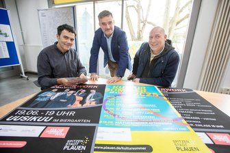 Von Popkonzert bis After-Work-Party: Diese kostenlosen Open-Air-Events sollen im Sommer in die Plauener Innenstadt locken - Die Macher des Plauener Kultursommers: Tommy Ziegenhagen vom Malzhaus, Wirtschaftsförderer André Körner und Hardy Herold vom Kulturreferat (von links).