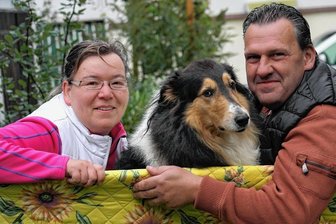 Von Potsdam nach Mittelsachsen: Wir sind die Neuen im Landkreis - Franca (43) und Frank Werner (52) sind aus Potsdam nach Mittelsachsen in den Geringswalder Ortsteil Altgeringswalde gezogen. Sie fühlen sich hier sehr wohl. Collie Alina ist immer an der Seite des Paares. 