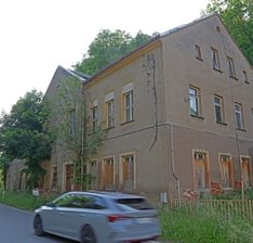 Von Ruine geht Gefahr aus - Weil das Gebäude immer mehr verfällt und von ihm eine Gefahr ausgeht, sind Sicherungsmaßnahmen erforderlich.