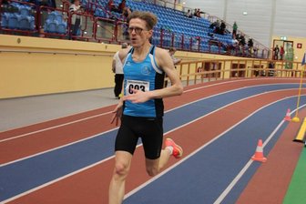 Von wegen alte Eisen: Leichtathletik-Masters aus dem Erzgebirge geben sich keine Blöße - Kai Birgfeld vom Läuferbund Schwarzenberg sicherte sich in der AK 50 den Landesmeistertitel über 800 Meter.