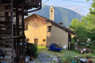 Vor allem aus finanziellen Gründen: Sollte ich aus der Kirche austreten? - Auch wenn vermutlich eher selten jemand die Kirche besucht, wird sie hier oben in den italienischen Alpen gut gepflegt.