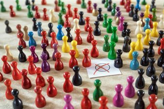 Vor Landtagswahl im Erzgebirge: Erste Entscheidung gefallen – Diese Parteien treten an - Direktkandidaten von zehn Parteien stellen sich am 1. September im Erzgebirge zur Wahl.