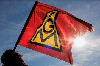 Vor-Tor-Aktion der IG Metall in Aue - 