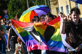 Vorfall beim CSD in Döbeln: Am Hauptbahnhof soll Buttersäure versprüht worden sein - In Döbeln fand der CSD zum dritten Mal statt.