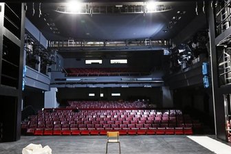 "Vorhang auf" im Gewandhaus - Das Theater Plauen-Zwickau begrüßt sein Publikum zum Spielzeitauftakt am 10. September erstmals im sanierten Zwickauer Gewandhaus.
