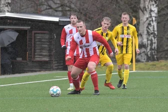 Vorm Fußballderby Annaberg gegen Thalheim gibt es Sorgen auf beiden Seiten - Richard Freund, der vergangene Woche beim Landesklassespiel in Schneeberg nach der Pause nicht mehr auf den Rasen zurückkehren konnte, fällt auch für Sonntag aus.