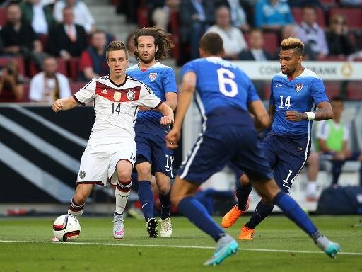 Vorne okay, hinten ganz schwach: DFB-Elf verliert gegen Klinsmann - Patrick Herrmann bereitete das 1:0 vor