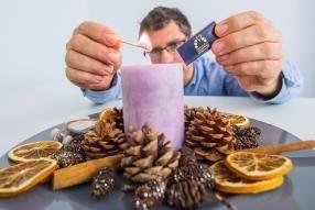 VORSICHT SATIRE: RÜCKBLICK AUF DIE WOCHE: Advent, Advent die Hütte brennt -
