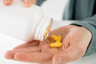 Vorsicht vor dieser Pillenmasche am Telefon - Viele setzen auf Nahrungsergänzungsmittel. Ob diese sinnvoll sind, darüber wird viel diskutiert.
