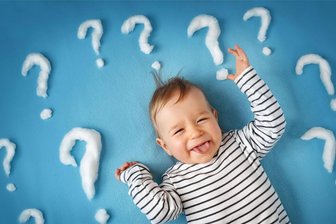 Vorstoß für Neugeborenen-Begrüßung in Bad Brambach - Werden Babys in Bad Brambach bald in einer Extra-Veranstaltung durch die Gemeinde begrüßt?