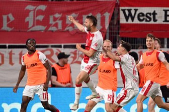 Vorteil Essen: RWE schlägt Fürth im Relegations-Hinspiel - Bejubelt sein Tor: Torben Müsel.