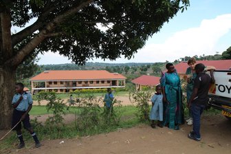 Vortrag in Aue über Uganda: Wie man hilfsbedürftigen Menschen konkret helfen kann - Der Verein "Amali" unterstützt Projekte in Uganda. Mit dessen Hilfe konnte eine Schule neu gebaut werden.
