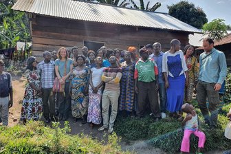 Vortrag in Penig: Warum ein kleiner DDR-Lkw Robur LO im Kongo unverzichtbar ist und treue Dienste leistet - Christine Lickert und Jörg Lehmann helfen im Kongo und berichten davon nun in Penig.