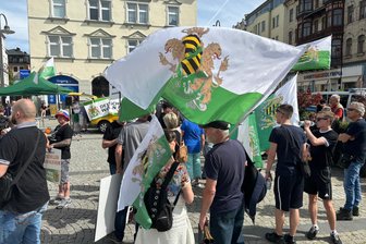 Vortrag: Jounalist geht Frage nach, wie gefährlich die Freien Sachsen sind - Wie gefährlich die Freien Sachsen sind, ist Thema eines Vortrags im Schloss Rochlitz.